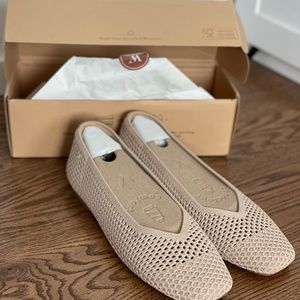 Vivaia Womens flats
